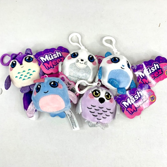 Bundle/Set MUSHMEEZ squeezable Assorted plush clip on toys, stocking stuffers - Picture 2 of 13